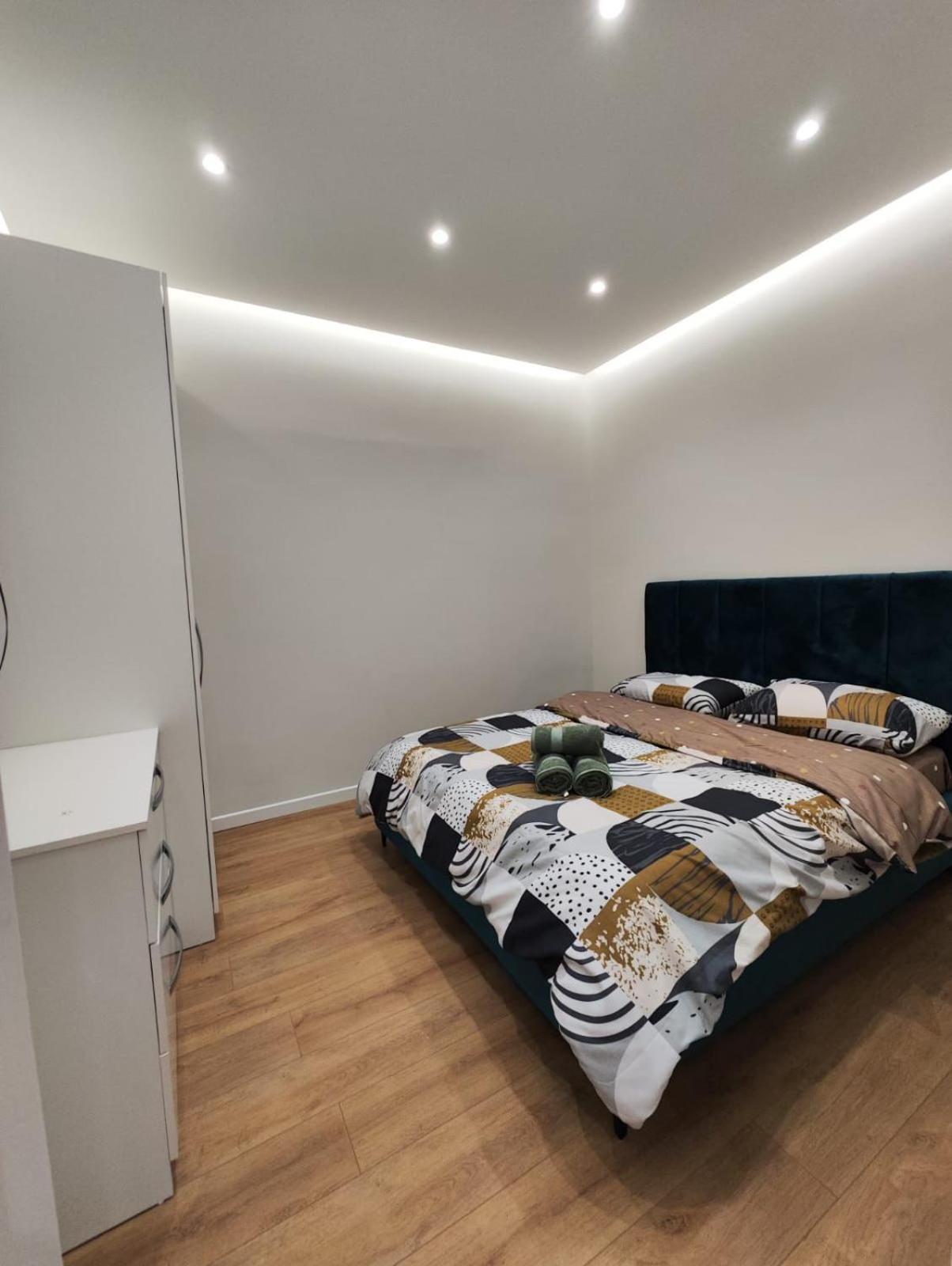 Pandora'S Box Apartament Tirana Zewnętrze zdjęcie